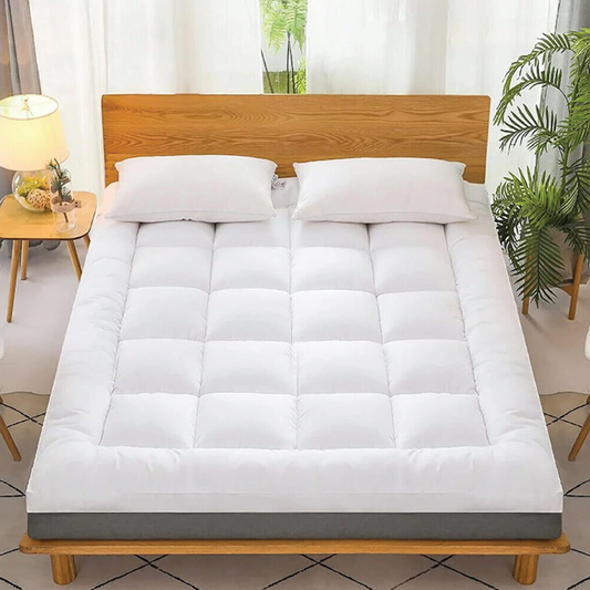 400 GSM Fluffy Box Stitch Mattress Topper with 4 Elastic Bands